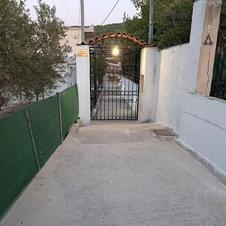 Ξενώνας Vasiliki Vathi  Bagian luar foto